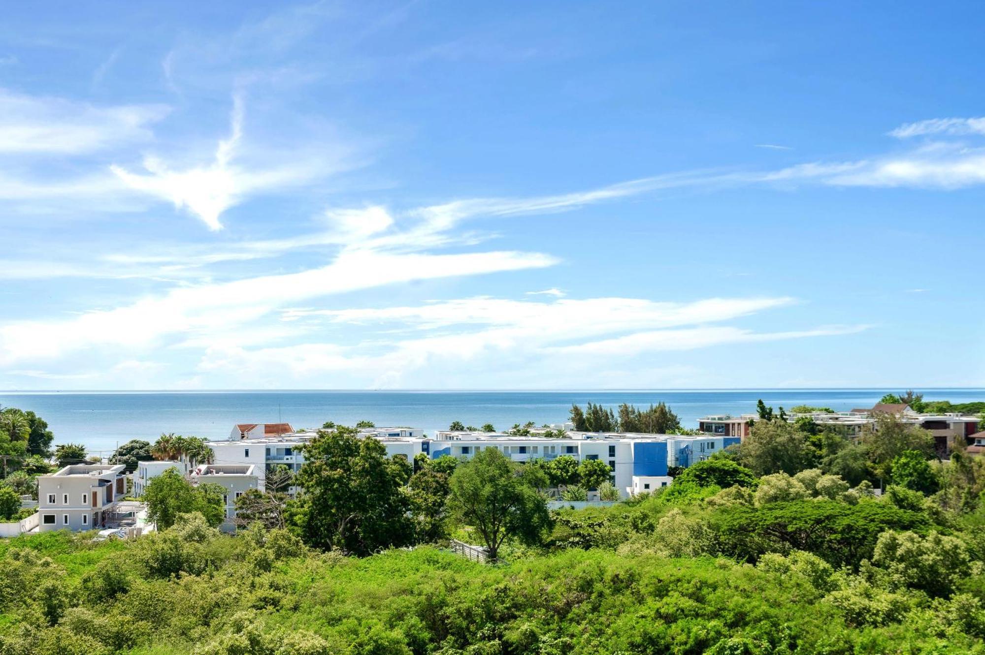 Апартаменты First Hua Hin - Happy Rent Экстерьер фото